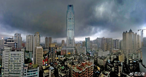 迅佬影像：广州东山口暴雨……