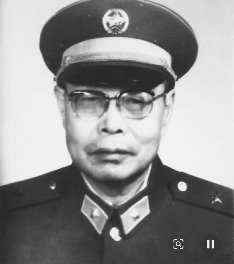 1953年，牛车上的重逢：从放牛娃到志愿军师长，王扶之十八年后回陕北见...