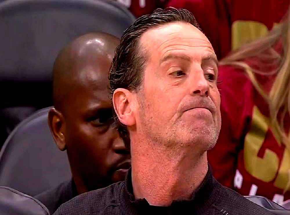 39岁被裁，转头就拿千万合同，这事儿你敢想？    克里斯·保罗就是这...