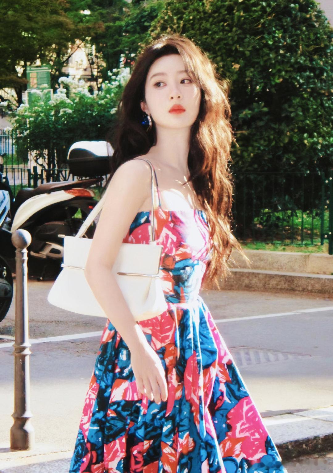 #杨紫[超话]##杨紫超话# 紫米们可以帮我踩踩帖嘛 ​