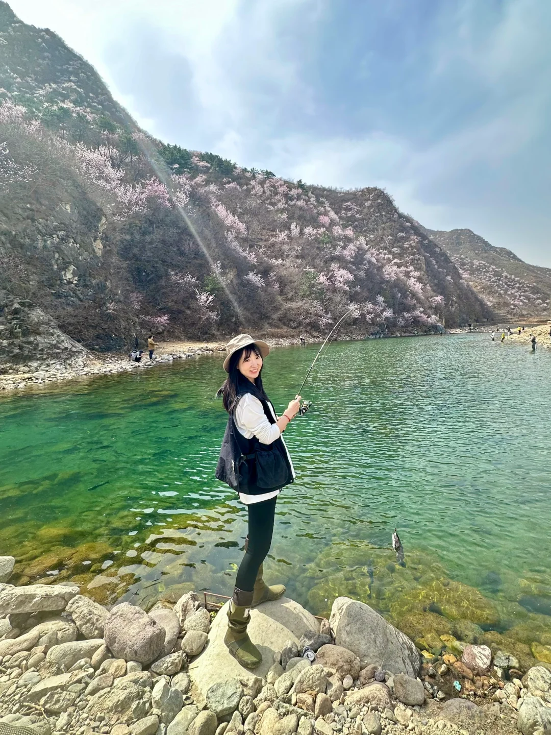 3.22实况🌸桃花映碧水‼️免费玩水捞鱼挖矿石