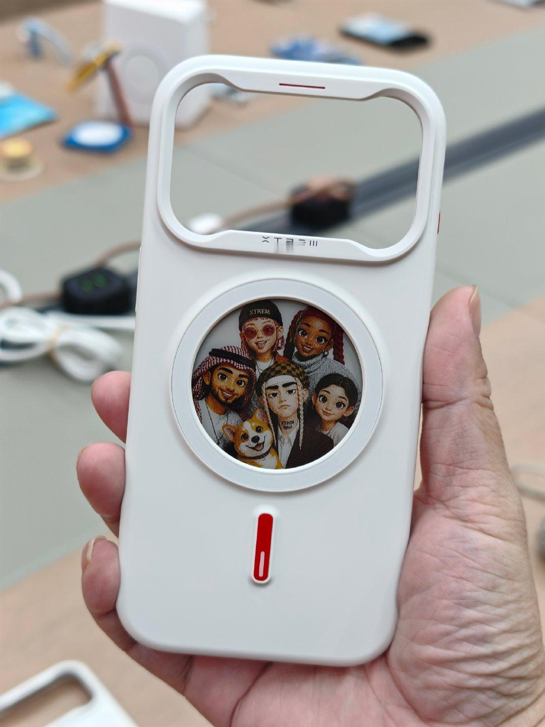 DreamGoGo和PANDAER的新品真不少，有AI音乐键盘、苹果iPhone Duo的手机壳、iPhone18 Pro系列手机壳、充电器、移动电源等等  ​