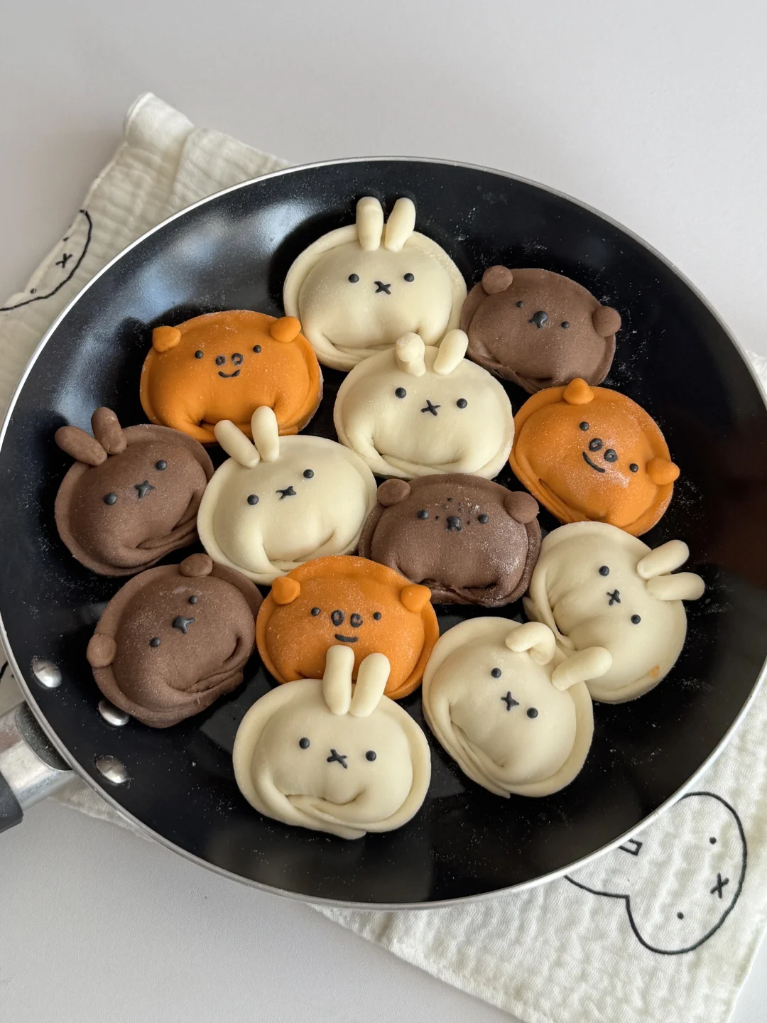 · × ·miffy&friends葱花饺子🥟