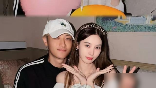 徐艺洋直播被问哭了，黄子韬直接冲进镜头，一句话把弹幕干沉默了。
有人揪着孩子的事没完没了。她本来还在好好解释，说到剖腹产、说到黄子韬孕期推掉工作陪着，声音就抖了。眼泪掉下来那一刻，黄子韬进来了。没发火，就对着镜头说了一句：冲我来。
这两口子，从官宣到生娃，一直被骂。晒个全家福背影照，评论区都能吵