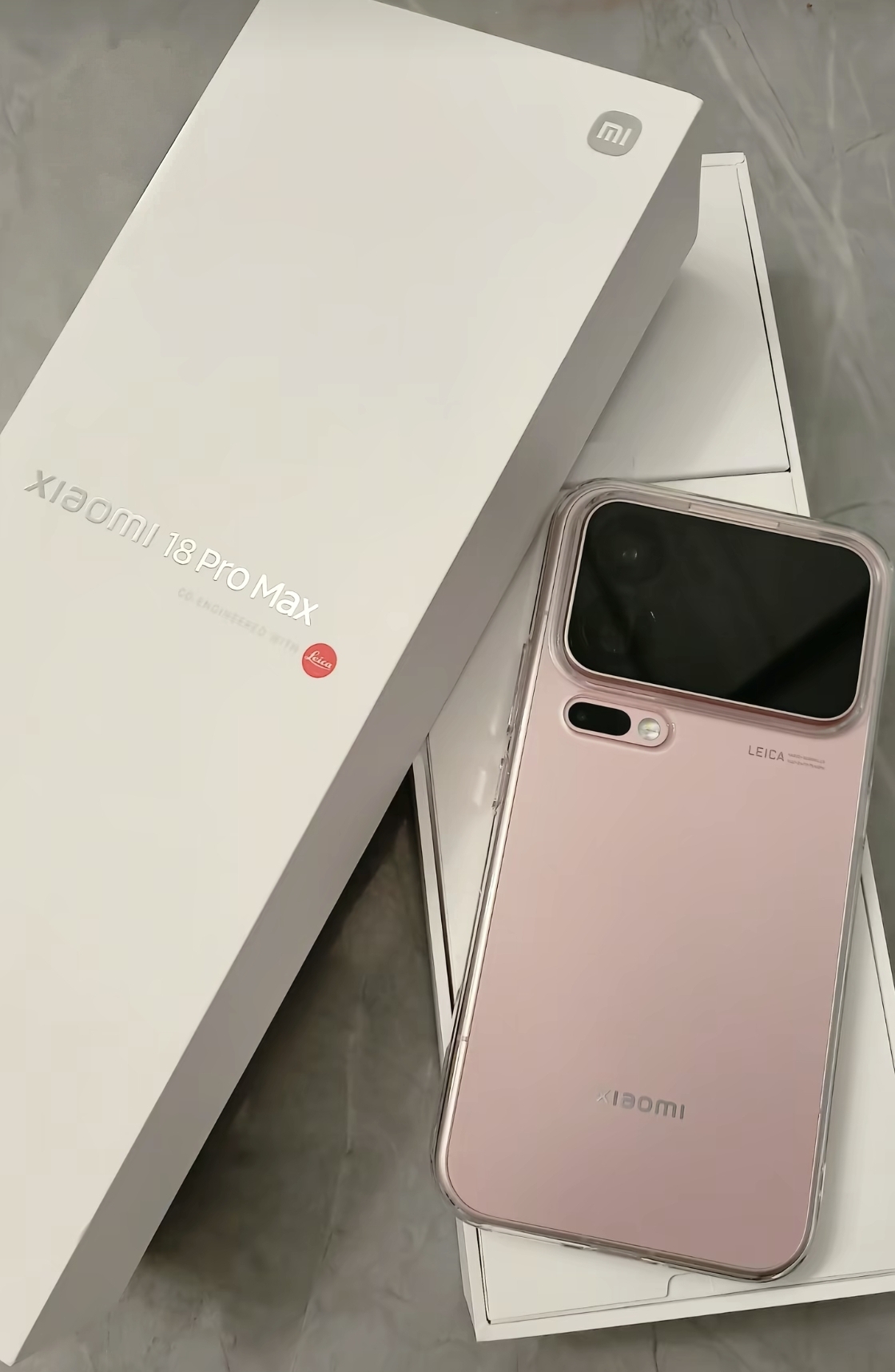 pro 人生得意须尽欢，买个小米18Pro 翻一翻。提前收下生日礼物，我值得拥有，谢谢超哥🌹