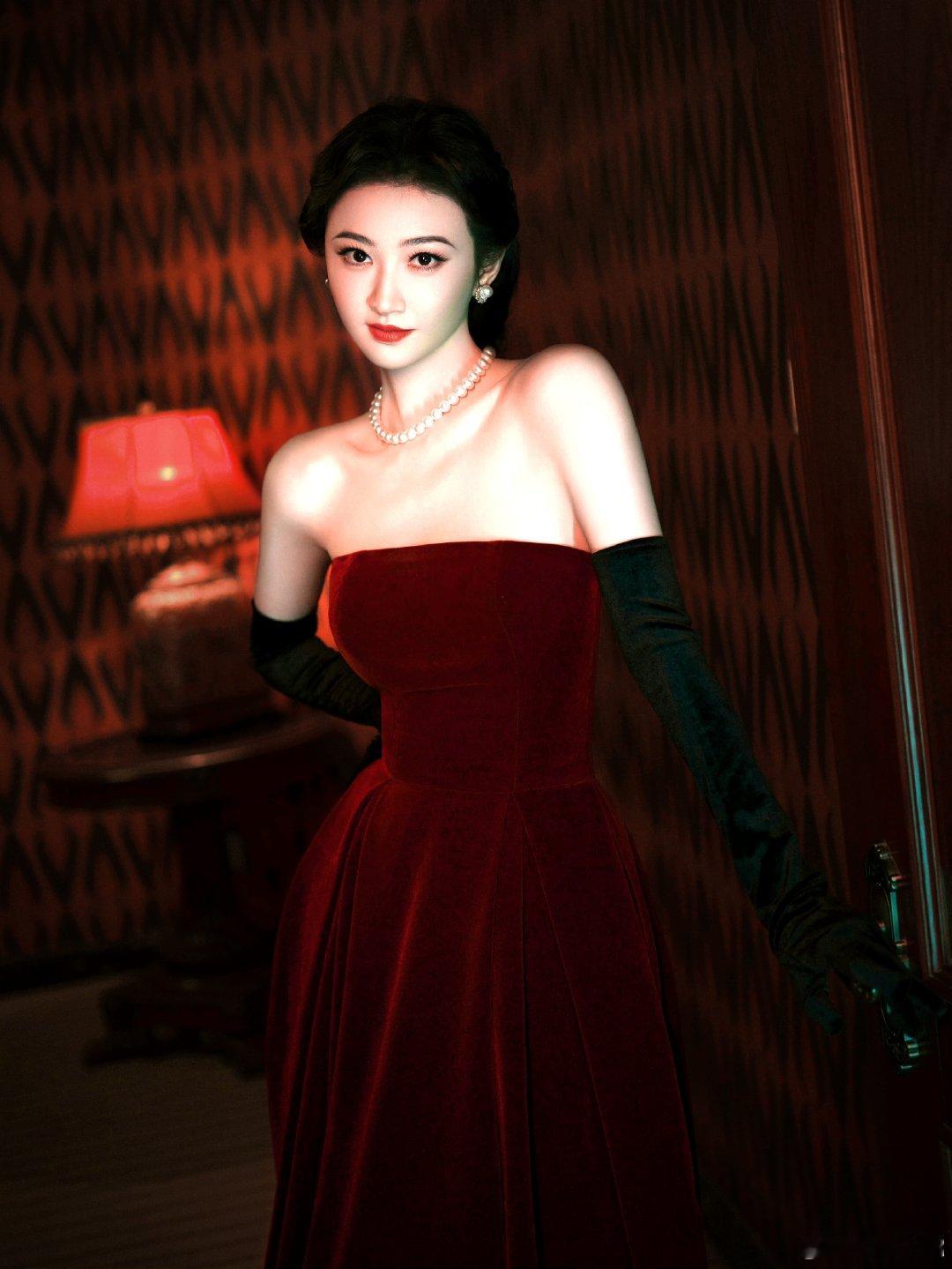 #景甜[超话]##景甜# 
暗夜玫瑰🌹
🎨9 ​