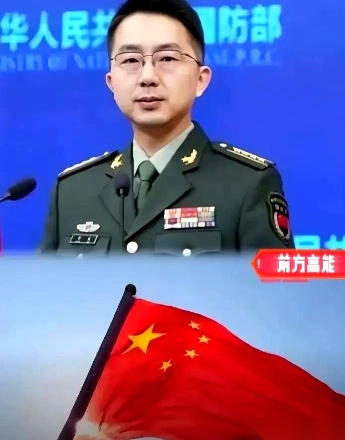 9月18日在南海仙宾礁，菲3015号船十分钟内两次斜插中国海警三洲澳艇船艏并发生擦碰。
这是一艘执法能力和防撞击能力都不强的船，主动去撞一直规范直线航行的中方舰艇。
被中方制裁的菲律宾防长特奥多罗接下来还要拿码头上蕉农的亏损去拼他2028年的选票。
现实生活里，要是有人不管不顾地往你正常行驶的车头上