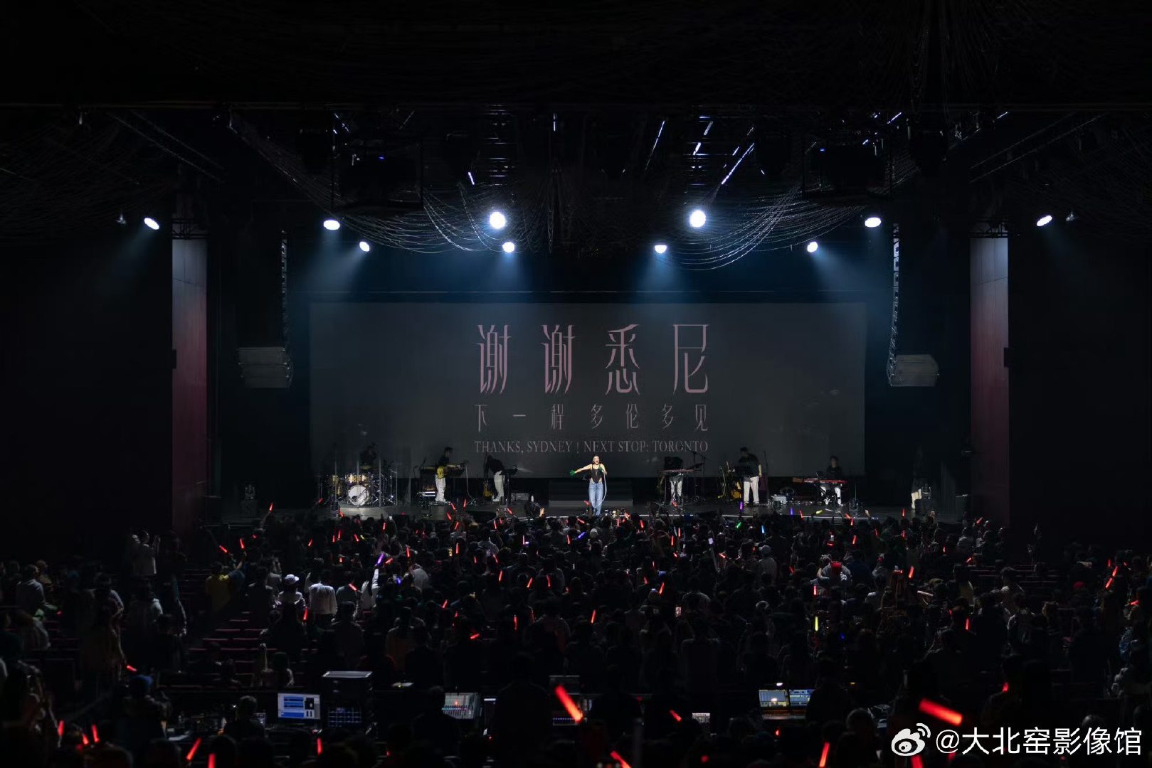 Tia#袁娅维[超话]#世界巡演 悉尼场完美收官[爱心] ​
