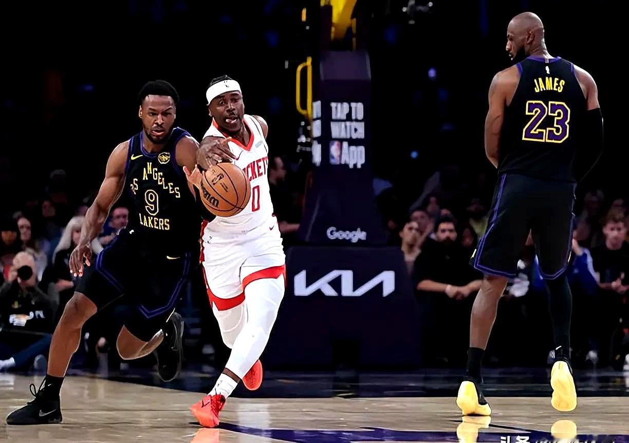 火箭队主教练乌杜卡的操作，你看懂了吗？    常规赛时，21岁的探花秀...