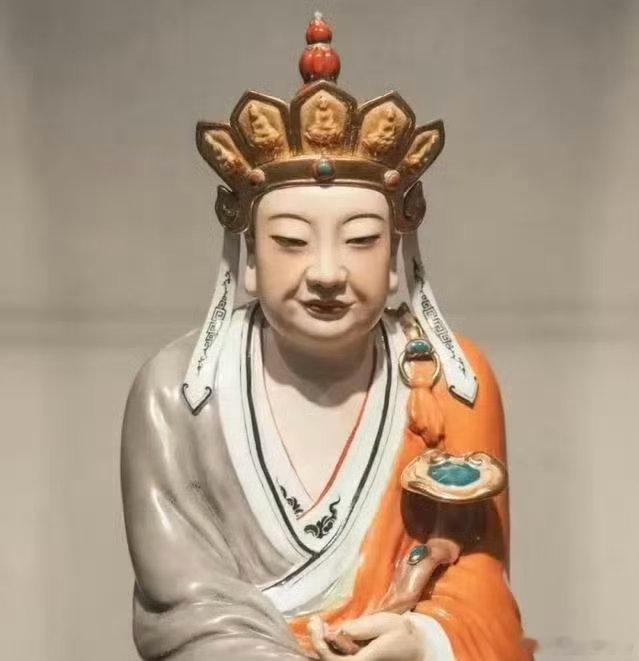 理性人的最优解是沉默沉默不是冷漠，而是高智商人群的社交节能模式，不在无效的争吵中消耗自己。 ​​​
