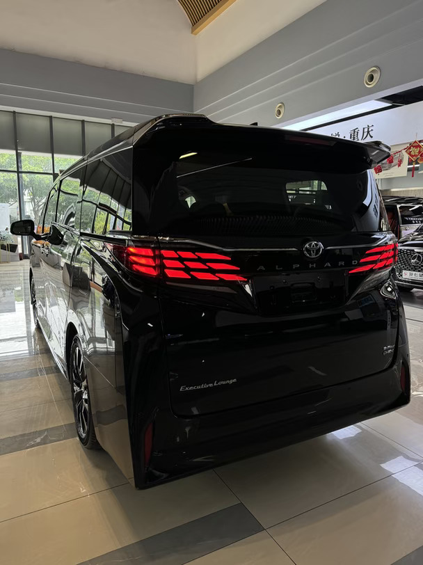 别问了，这车就是帅！🚗