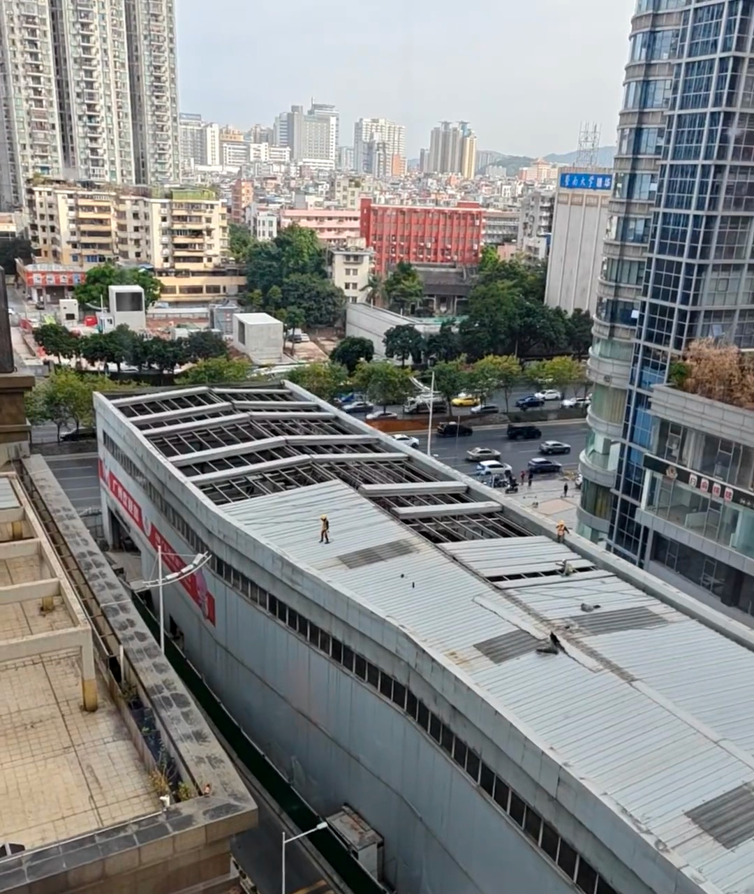 广州地铁十三号线二期石牌南站拆围蔽了！  盼了这么久，总算看到实质性进...