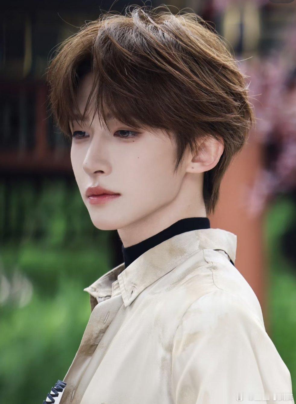 #刘宇[超话]#ly #刘宇廿六驭梦山河# ly#刘宇0824生日快乐# 历遍山河，刘宇值得！祝刘宇天天开心 ​