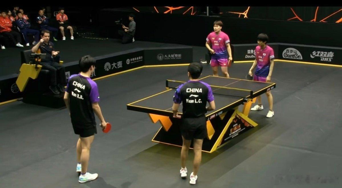温瑞博袁励岑3-2逆转日本组合
 WTT中国大满贯男双1/8决赛上演惊心动魄对决！温瑞博/袁励岑对阵日本的松岛辉空/户上隼辅，双方鏖战五局，国乒小将在决胜局连续挽救赛点，3-2惊险翻盘晋级八强。在多名国乒双打出局的情况下，这场逆转极大提振队伍士气。 ​
