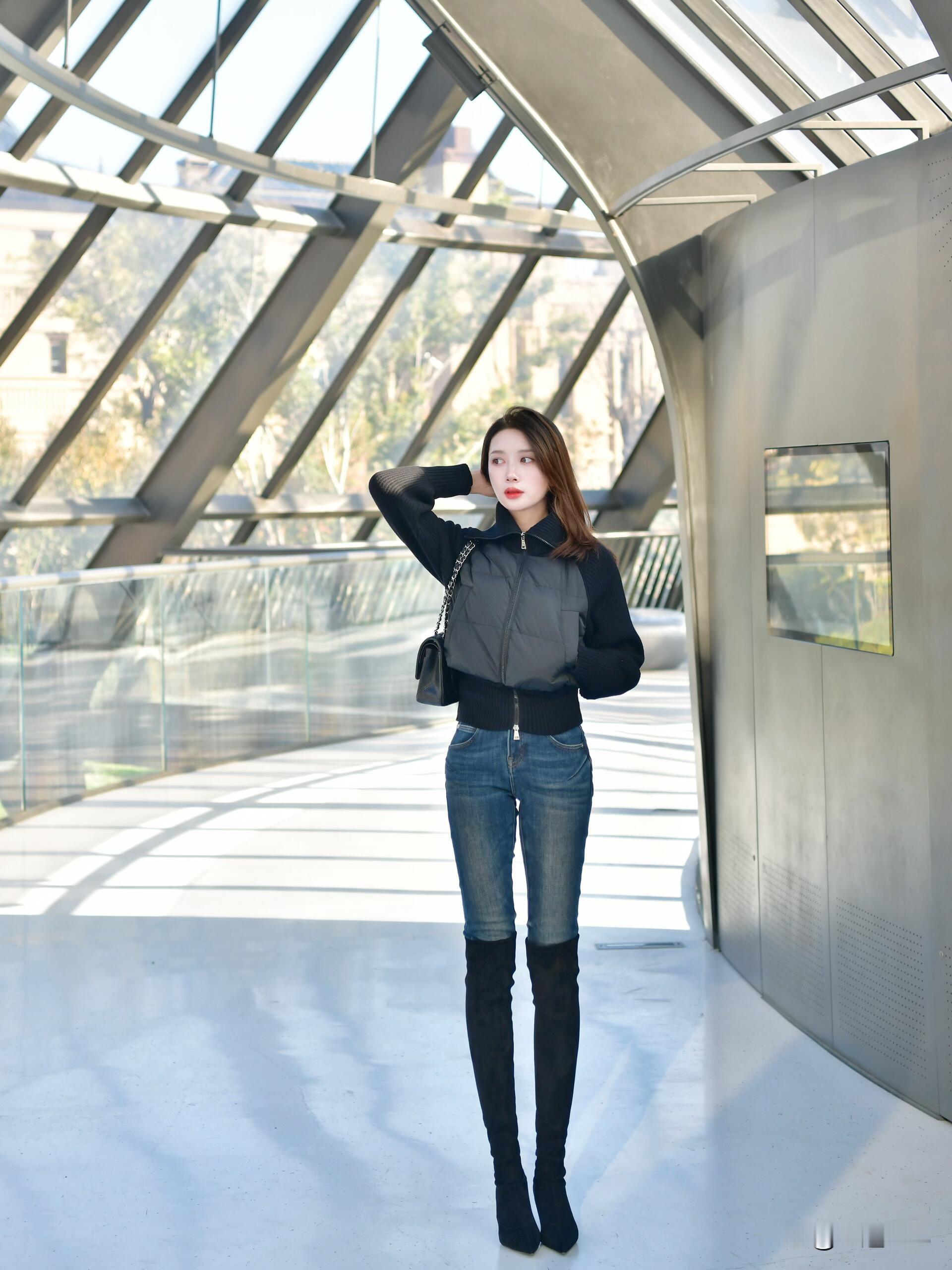 一眼心动，来看大长腿美女！