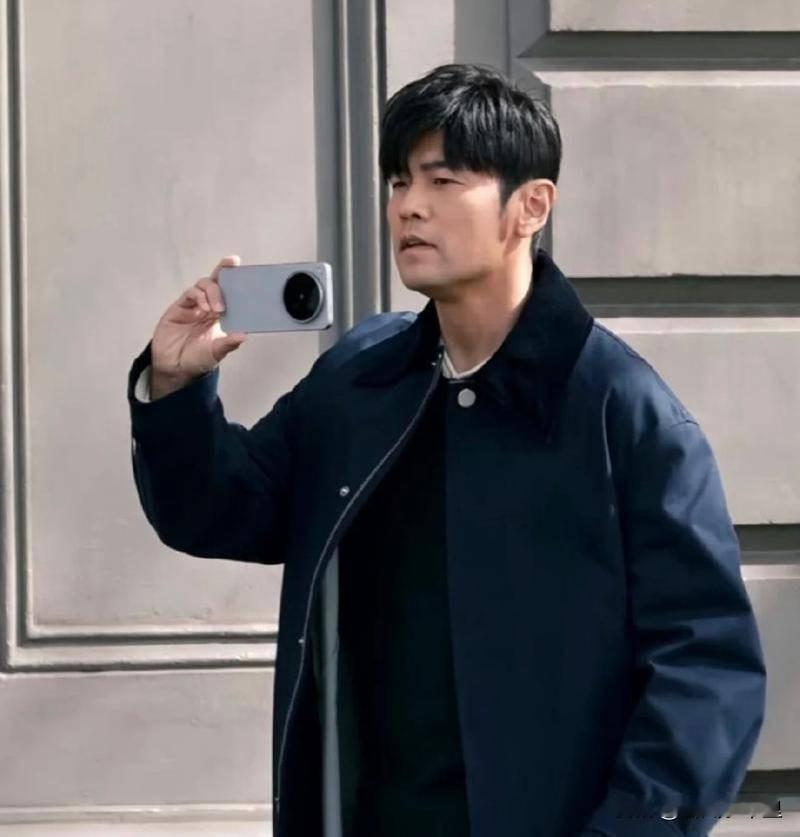 周杰伦或将代言vivo X500系列，广告路透图流出