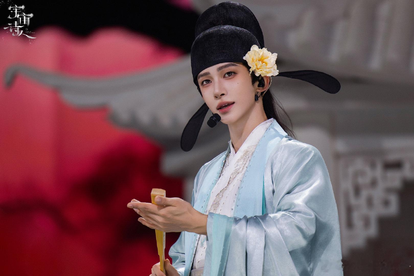 #刘宇廿六驭梦山河# ly#刘宇0824生日快乐# 
早上好宝宝[兔子][兔子]
昨晚终于收拾了一点行李，今晚继续收拾，祝福我今日请假成功[拜托]周五下午就出发啦[爱慕]又可以和宝宝一起过生日了[开学季]

​