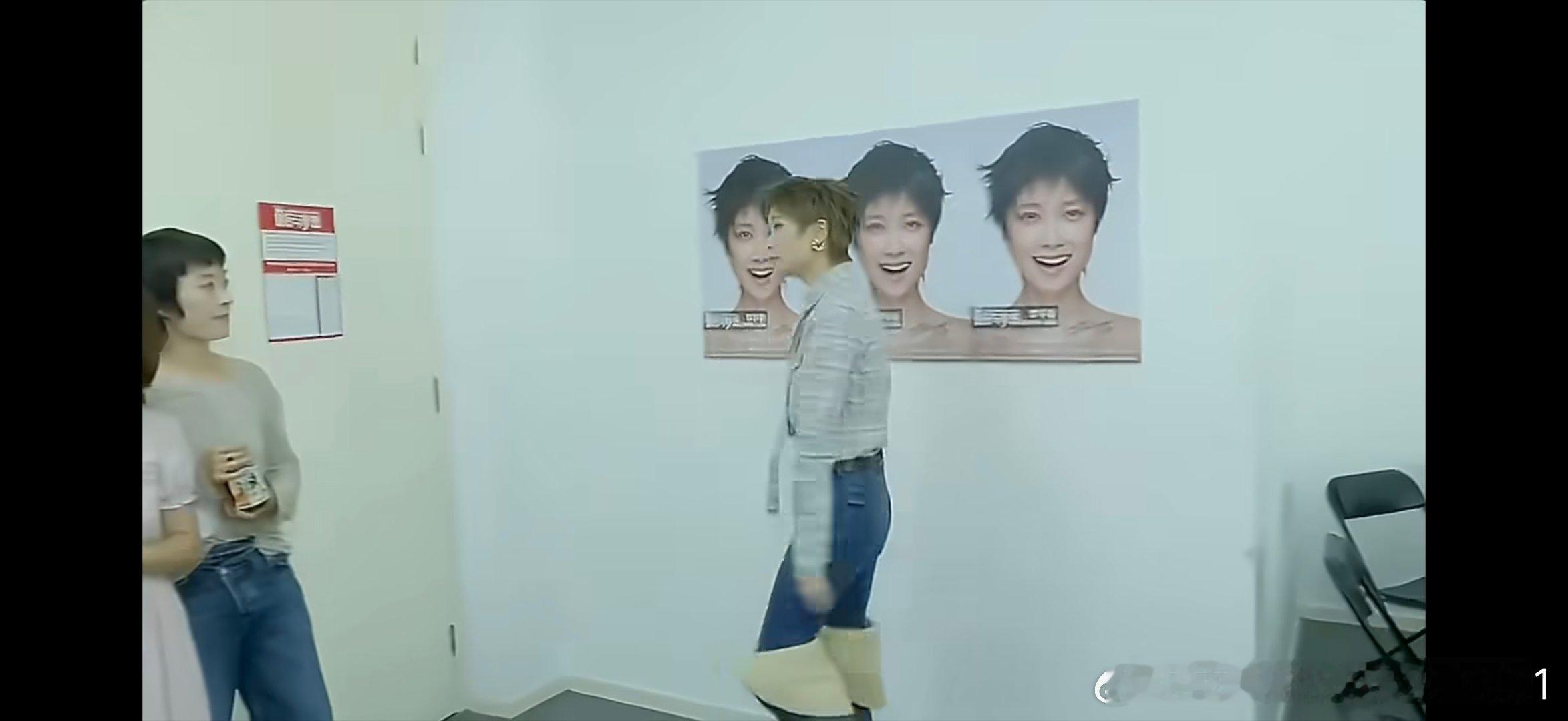 #李宇春叶一茜黄雅莉合照# 看到李宇春叶一茜黄雅莉同框合照直接破防，05超女是多少人青春里无可替代的存在#叶一茜黄雅莉去了李宇春演唱会##李宇春叶一茜黄雅莉合照梦回05超女# ​
