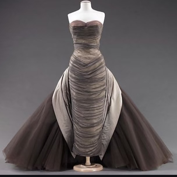 1955年Charles James的蝴蝶礼服传奇