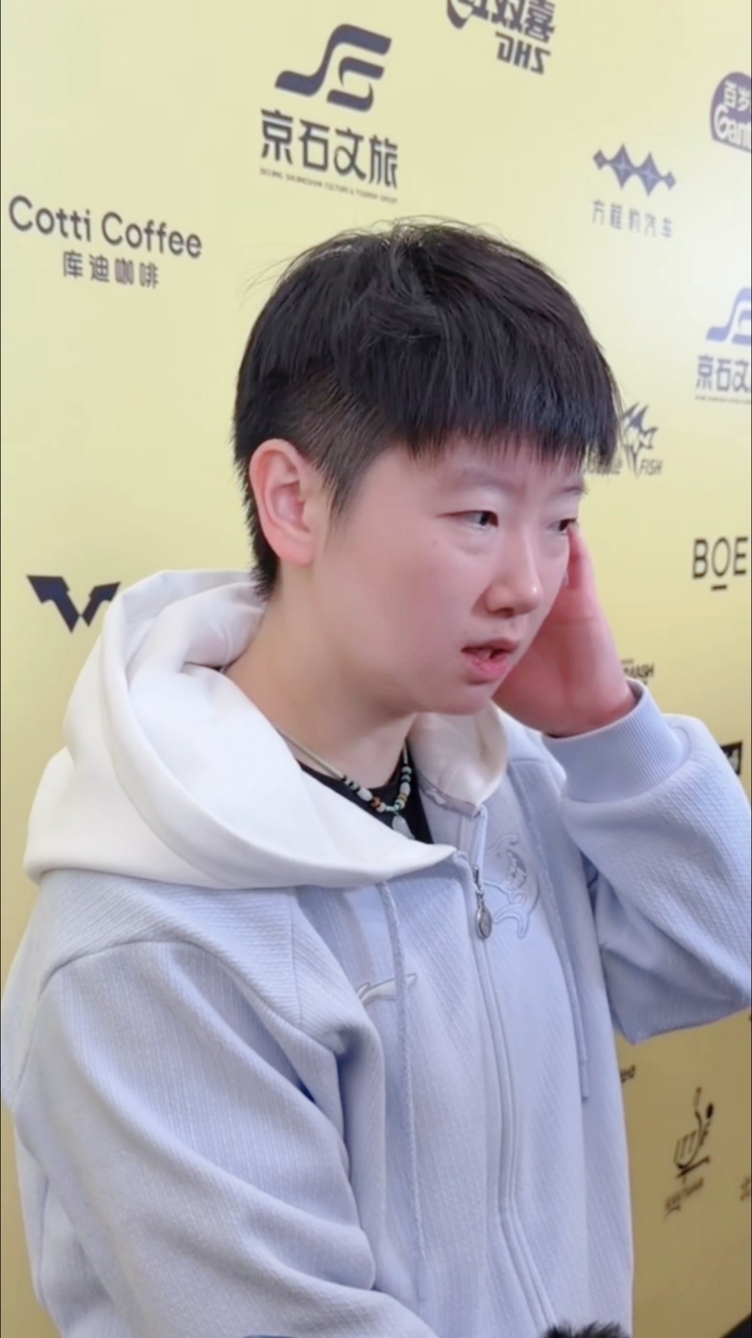孙颖莎真的不是当坏小猪的料、无论我莎怎么刻意装坏，都透出一股呆萌无辜水灵又大方，可爱又善良！我莎一直都是一只很好的正直肥美小乳猪！ ​