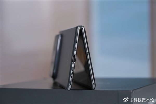 【：首发玄戒O3自研芯片】6月17日消息，日前，小米一款型号为2608...