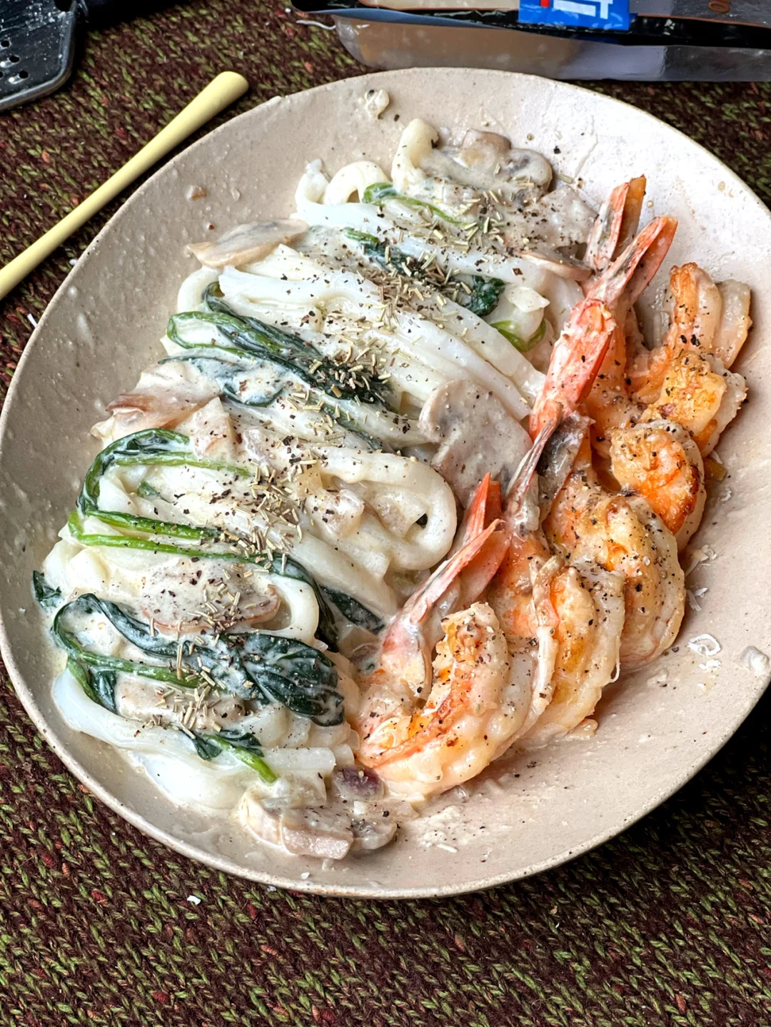 奶油蘑菇浓汤乌冬面&大虾🍤🍄浓郁至极哇！！