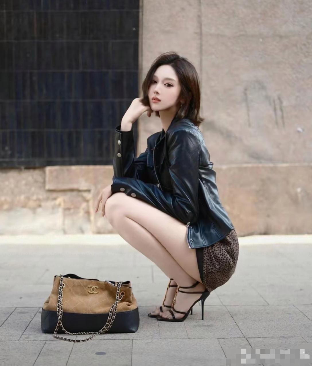 都美竹变漂亮了。