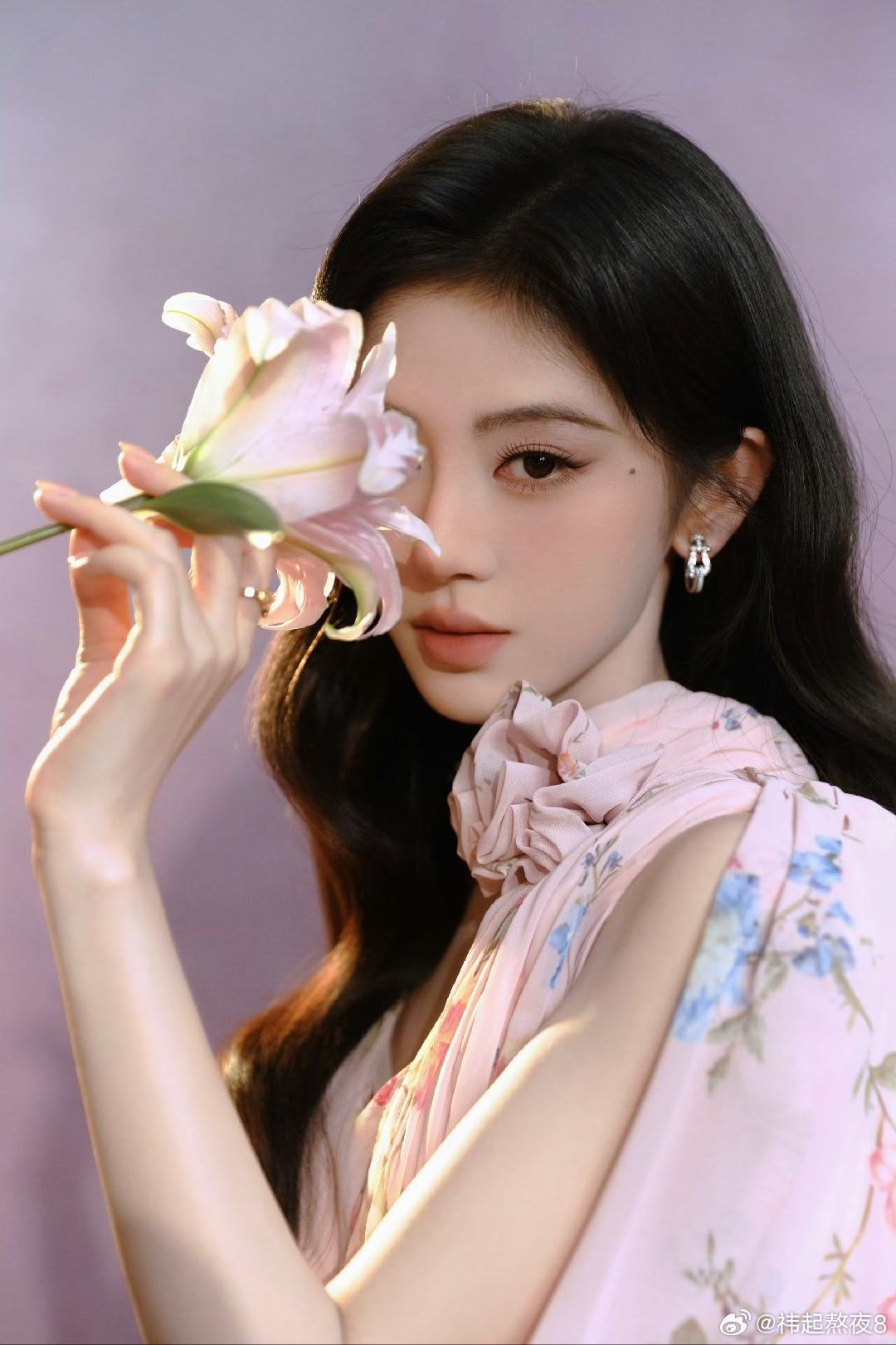 #鞠婧祎[超话]##鞠婧祎[超话]##何泓姗谈和鞠婧祎对戏##鞠婧祎粉色雏菊长裙##鞠婧祎[超话]##鞠婧祎[超话]# ​