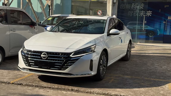 特价特价特价！全新日产天籁12个落地提车。