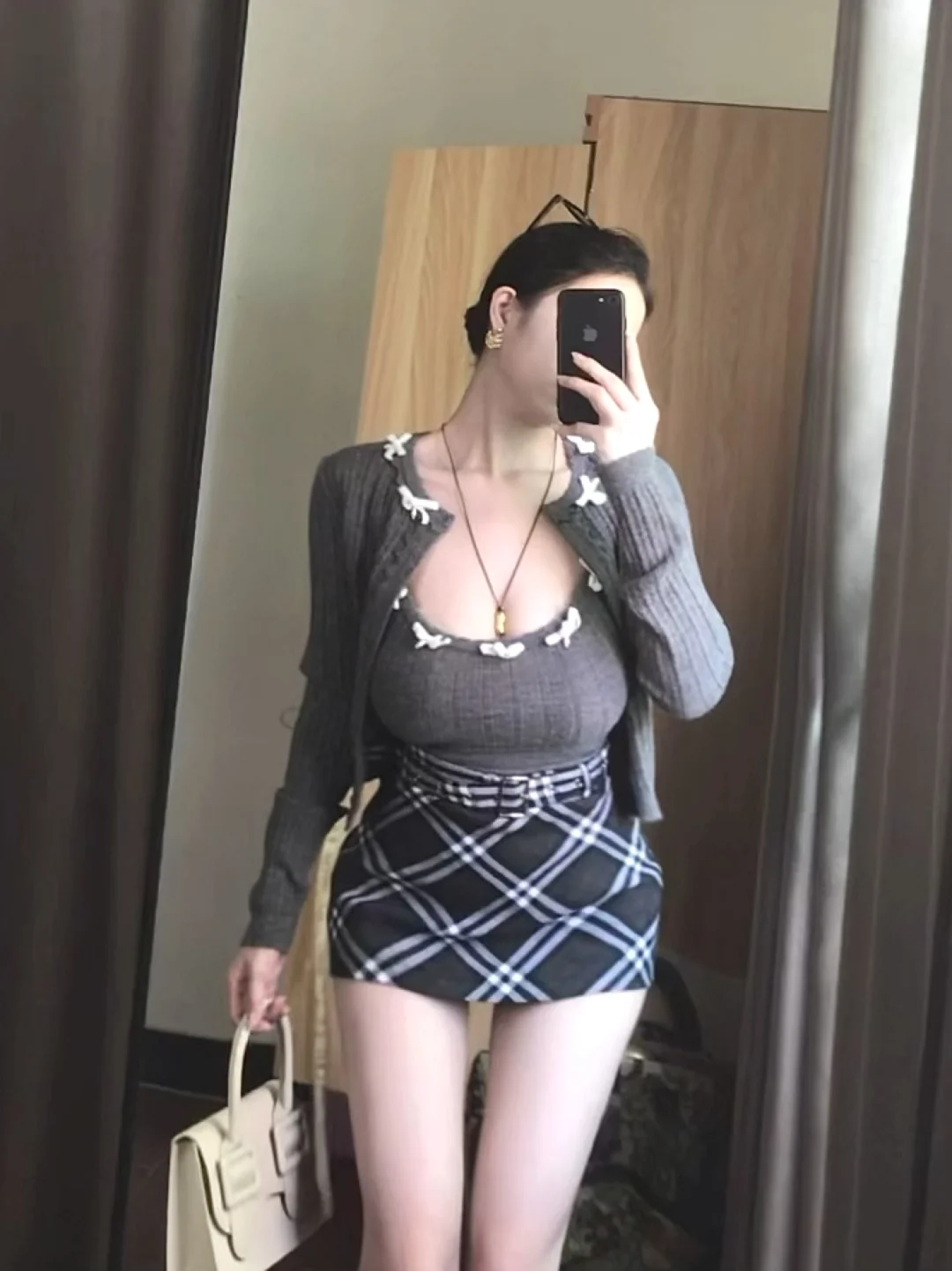 对对对！灰色系就是这个感觉！