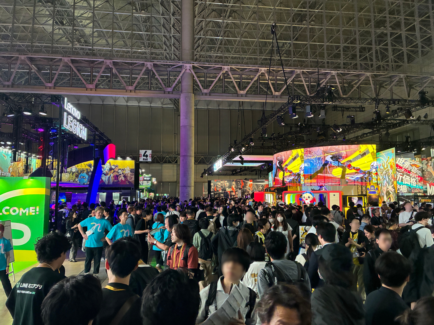 #TGS2026重磅汇总# 三十岁的TGS，办成了史上最豪华的一届。9月17日 东京电玩展2026在千叶幕张开幕，赶上两个"第一次"：创办30周年、展期首次拉到5天（9月17日至21日）。规模直接破纪录——1138家厂商、来自53个国家地区、3999个展位；更微妙的是海外展商598家首次超过日本本土540家，TGS已不只是日本的 ​