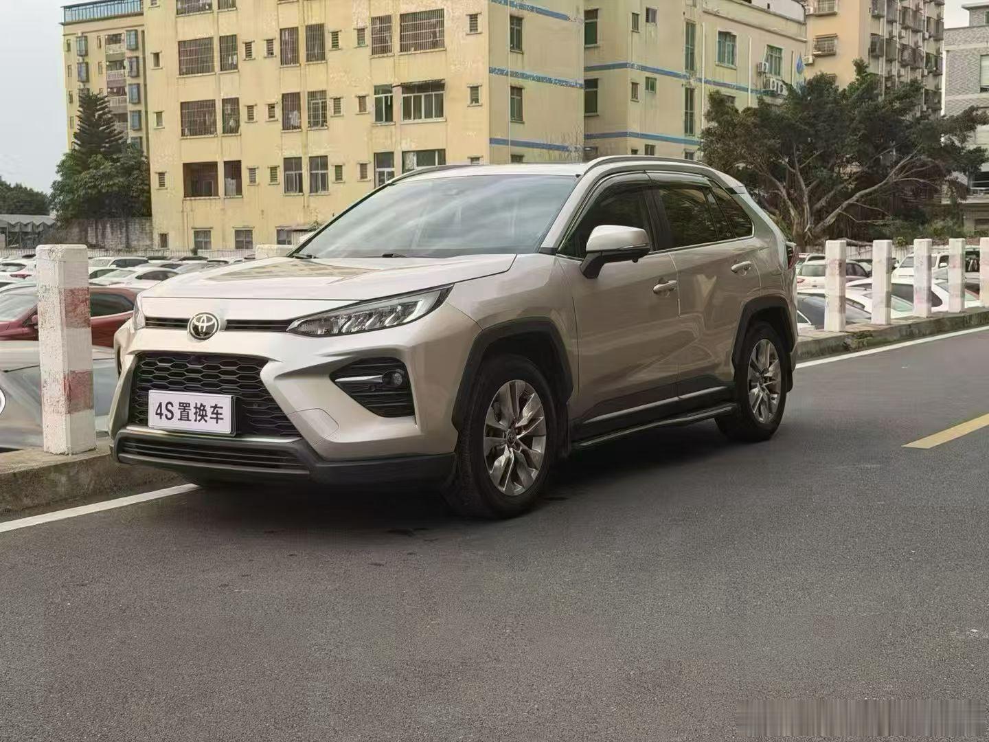 20年丰田威兰达，2.0L自动豪华版，精品一手车，三包车况，费用齐全，加装360影像电动尾门HUD，八个馒头直接开走#东莞二手车##练手代步二手车#  ​