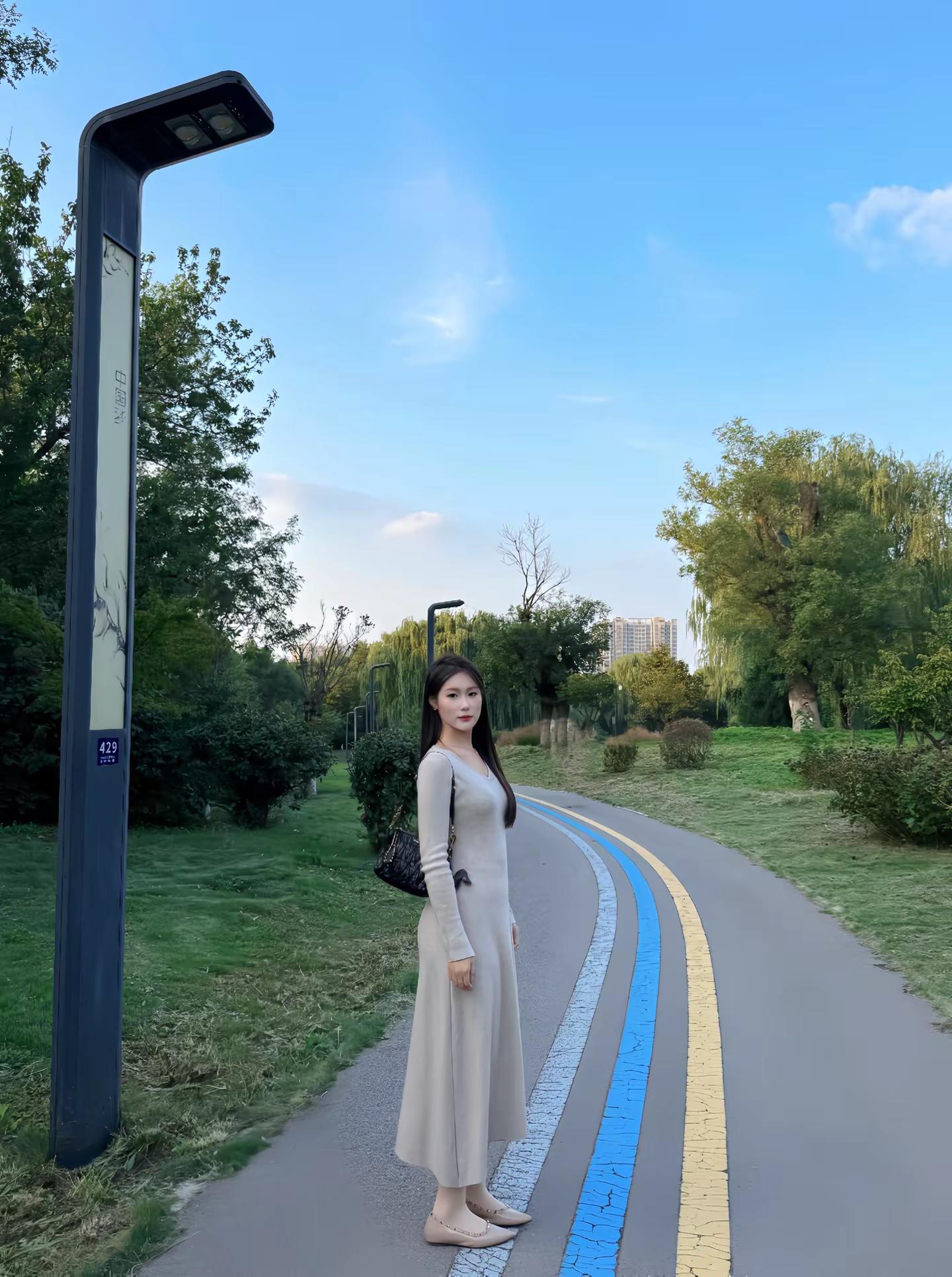 <p>30岁的女人 <!--{img:0}--><!--{img:1}...