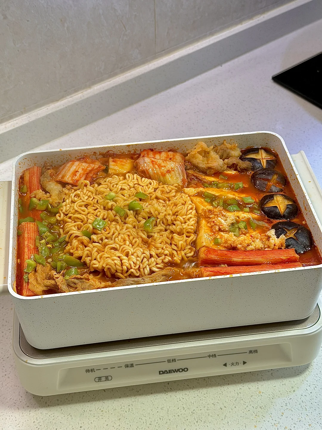 ❄️冬天适合吃点热乎乎的部队火锅