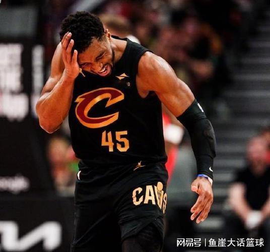 你绝对猜不到，猛龙是怎么赢下这场球的——三分30投4中，铁得连篮筐都差...