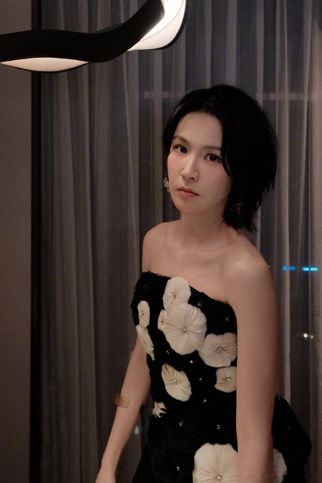 #曾沛慈[超话]#  [心]#方程sgt形象代言人曾沛慈# 

天呐，把我香迷糊了！

​