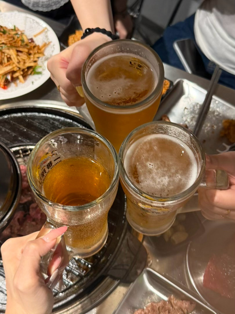 本人全场酒量最差之人，喝了一杯叫代驾回家睡觉💤
这个薯片鸡翅能评到人上人👍🏻 ​