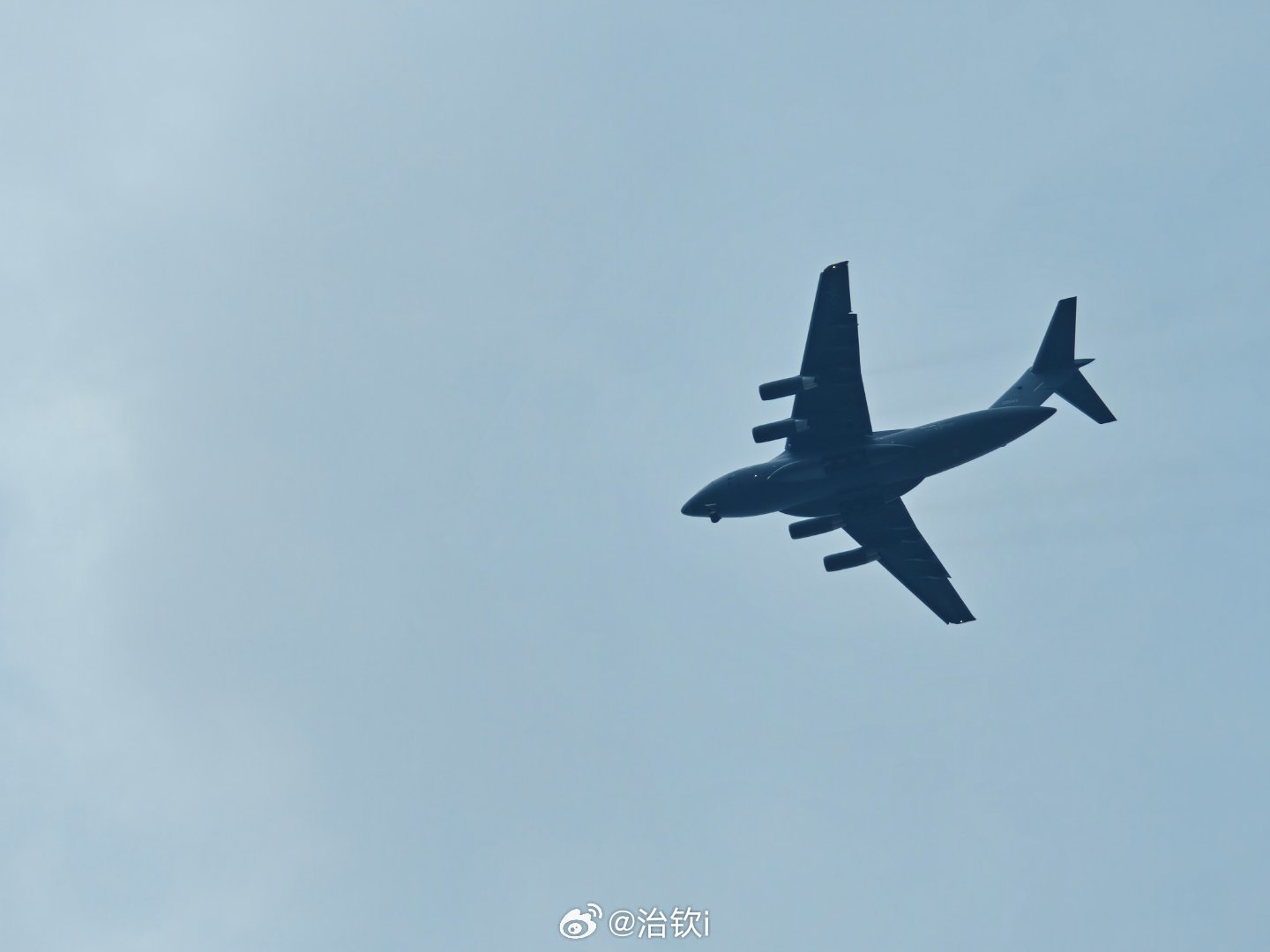运20突然从头顶低空掠过  [超话]​​​