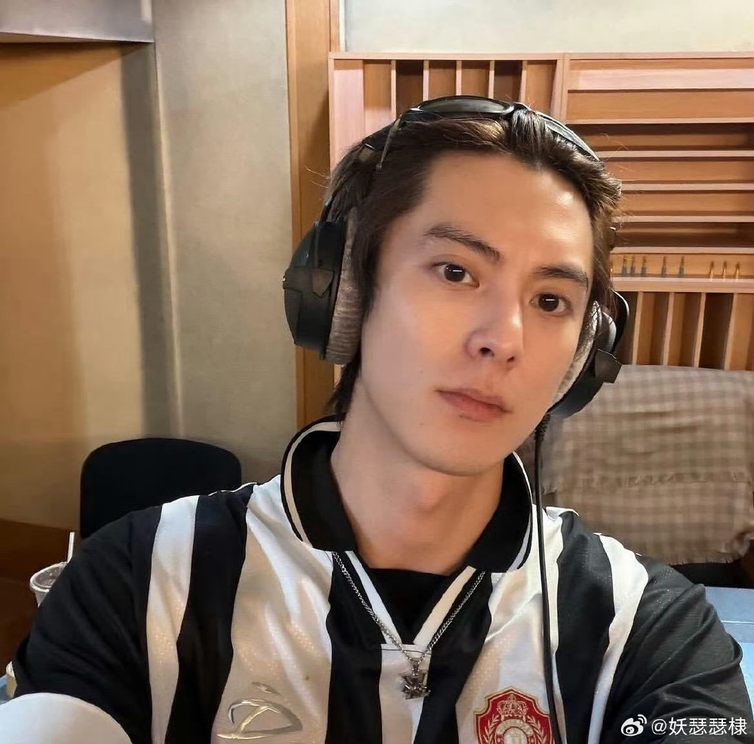 嘿嘿这是有新歌了么#王鹤棣[超话]##王鹤棣# ​