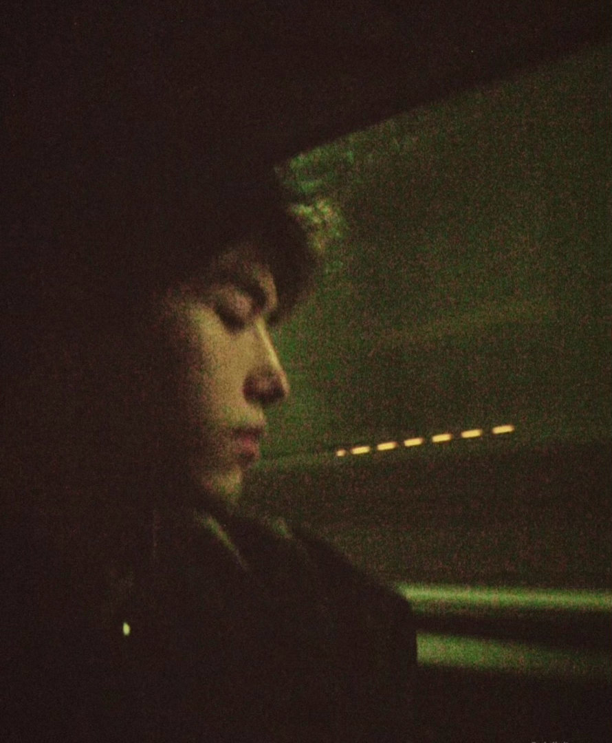 #陈飞宇[超话]#[爱慕][送花花][抱一抱]  #巴黎物宇# ​