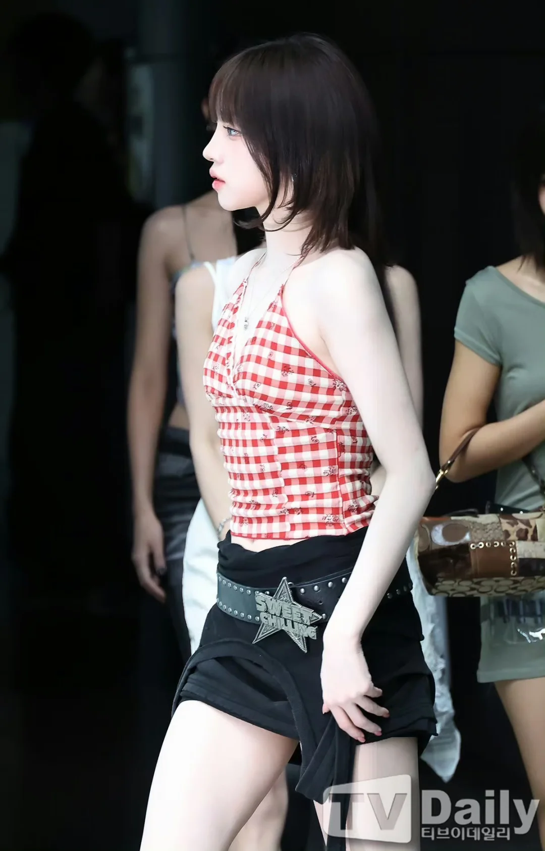 没人说吗。。她怎么越来越美了？！