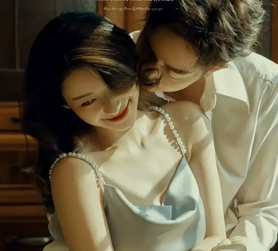 已婚男女深夜互倒情绪垃圾还管这叫纯友谊，我信你个鬼。 刷到热搜说六成离...