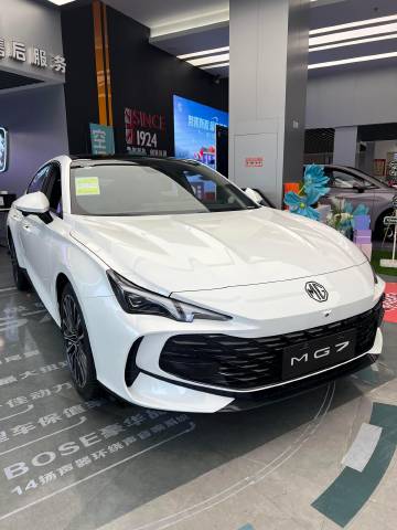 2.0T+9AT零百6.5秒，同级唯一E-LSD差速器，过弯稳得一批...