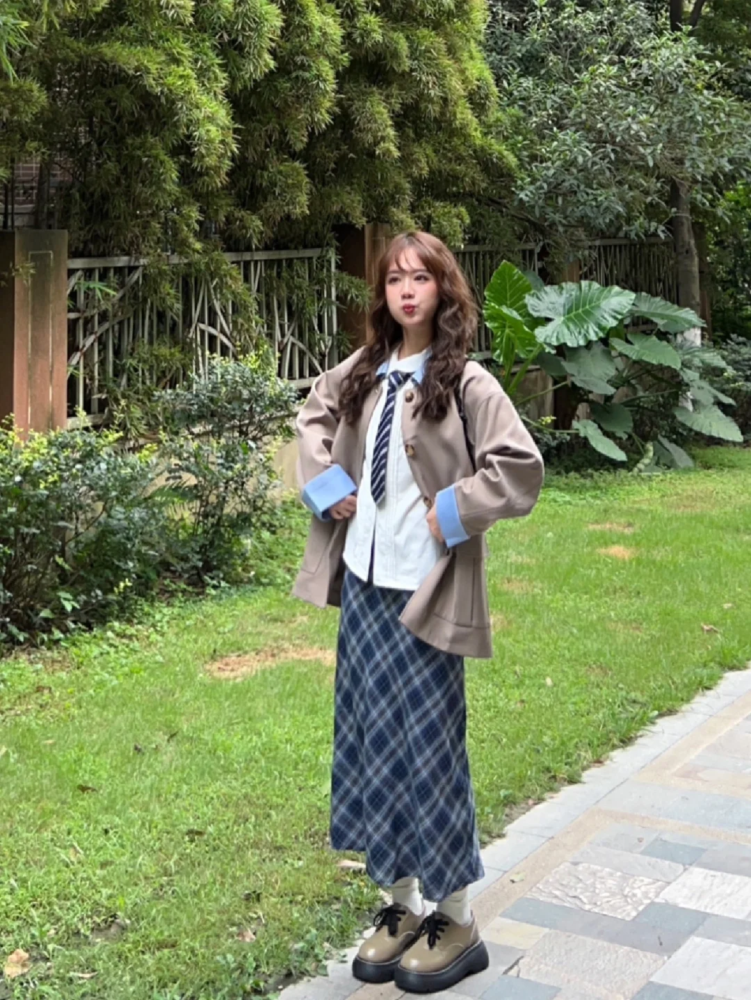 🍂秋冬是穿搭的主场！！低饱和度咖蓝色系~