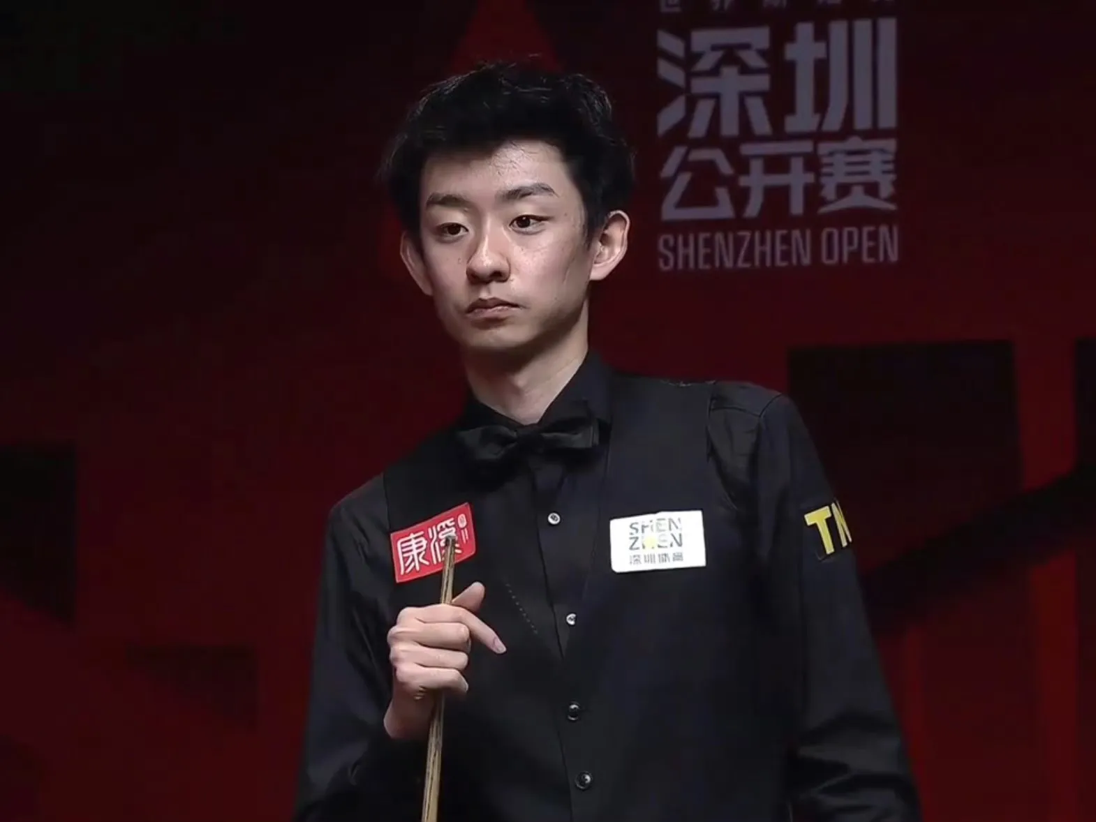 截至目前，吴宜泽获得三个排名赛冠军:
1.🏆 2025国际锦标赛冠军
2.🏆 2026世界斯诺克锦标赛冠军
3.🏆 2026深圳公开赛

恭喜吴宜泽在深圳公开赛决赛以10比5击败袁思俊，拿下个人职业生涯第三座排名赛冠军！凭借这场胜利，他的世界排名升至第二。至此，世界排名前两位被赵心童、吴宜泽两位中国