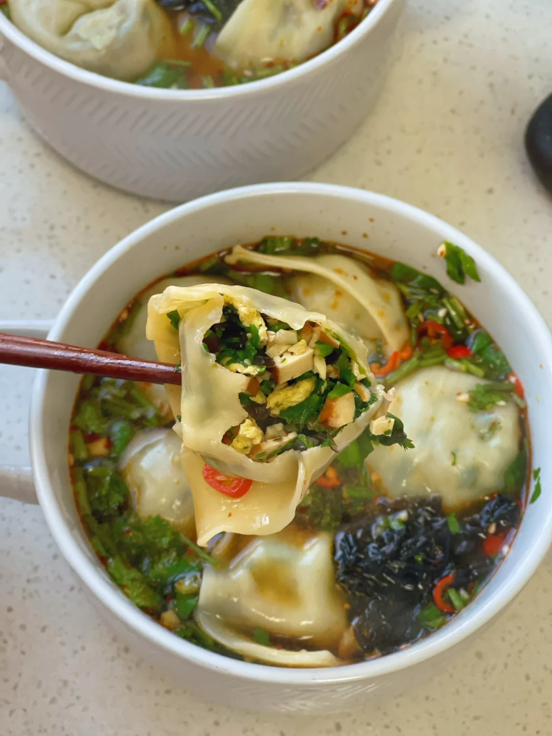 荠菜鸡蛋豆干素馄饨鲜掉眉毛的吃法还减肥哦