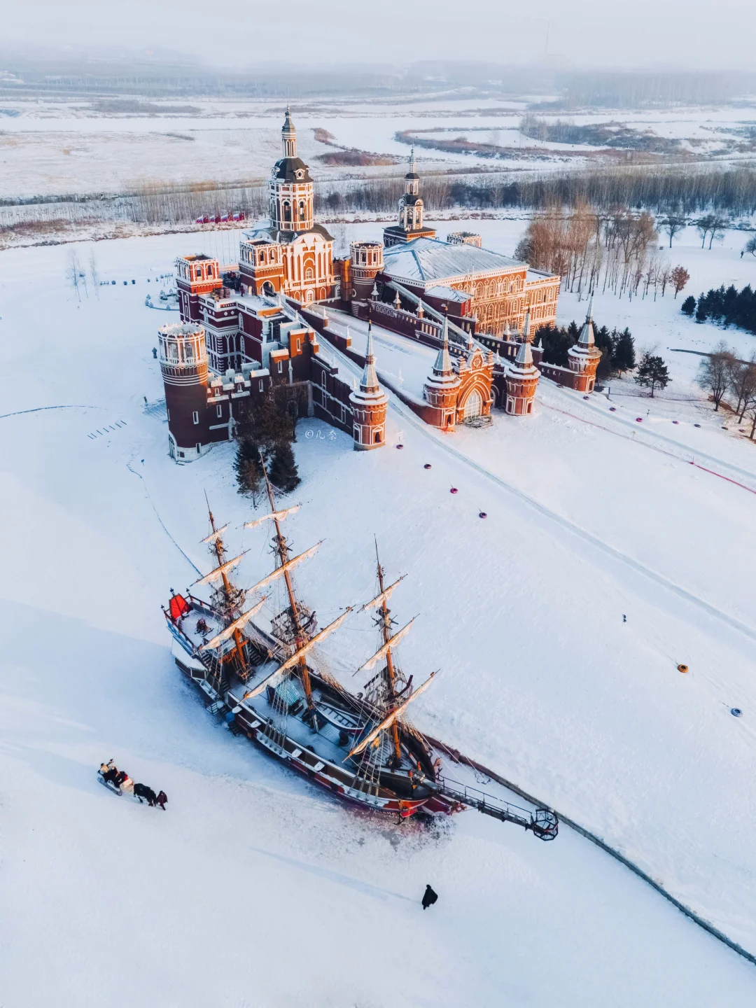 不在俄罗斯在尔滨 ，我登上冰河中“黑珍珠号”