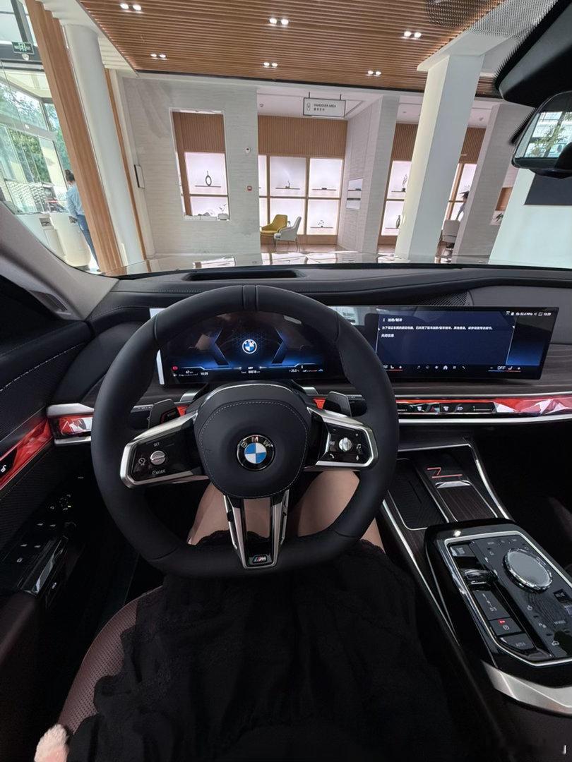 试驾两天跟3和5杠上了
A3、 3系、x3
A5、q5l、5系 ​