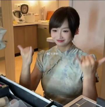 《再见爱人》麦琳近况曝光，生图眼大瘦成瓜子脸，撞脸唐嫣认不出