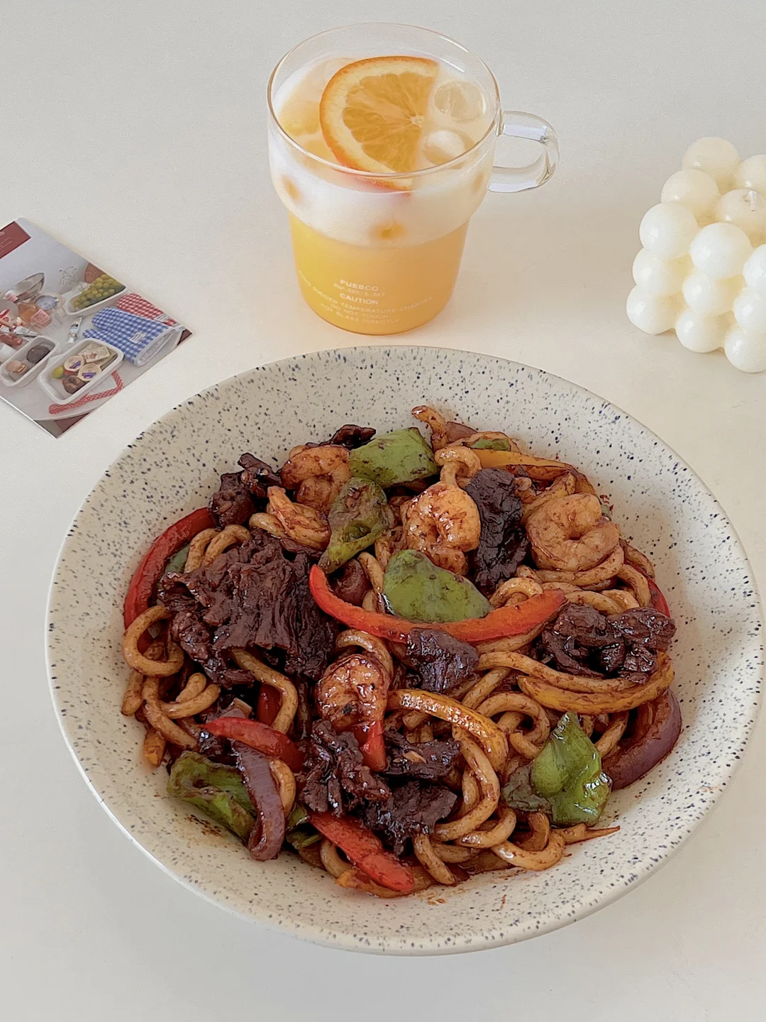 真的绝了！！巨好吃的牛肉虾仁彩椒炒乌冬面🍝